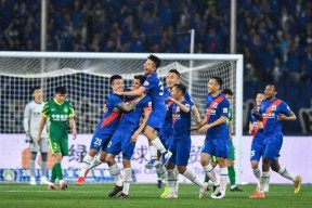 kaiyun官方登录 -转会期体能课后，上海申花复出首秀备战西甲，质疑声仍在，数据趋势出现新变化的简单介绍