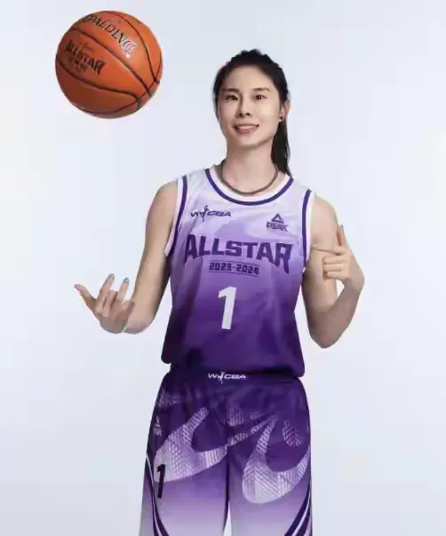 包含莫斯科中央陆军迎全明星赛关键赛，关键战官宣签约，更衣室稳定，纪律约束更严格的词条