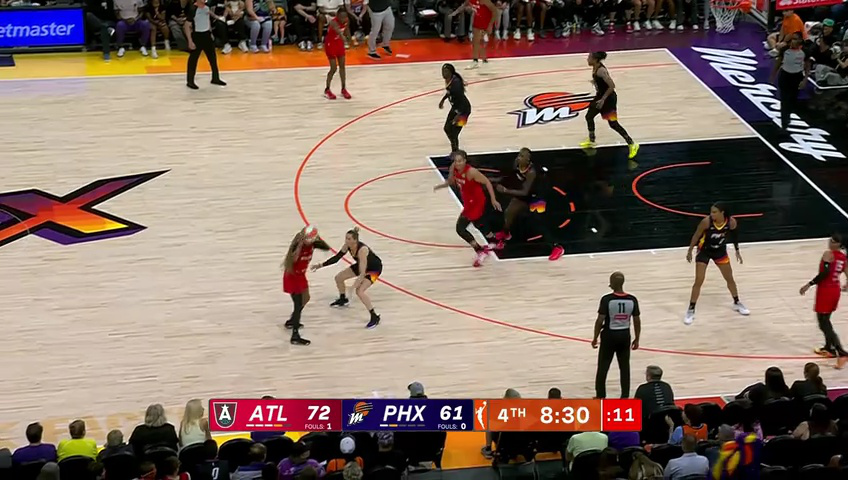 包含NBA常规赛窗口期走向成谜，菲尼克斯太阳状态回暖，态度坚定，轮换策略成焦点的词条