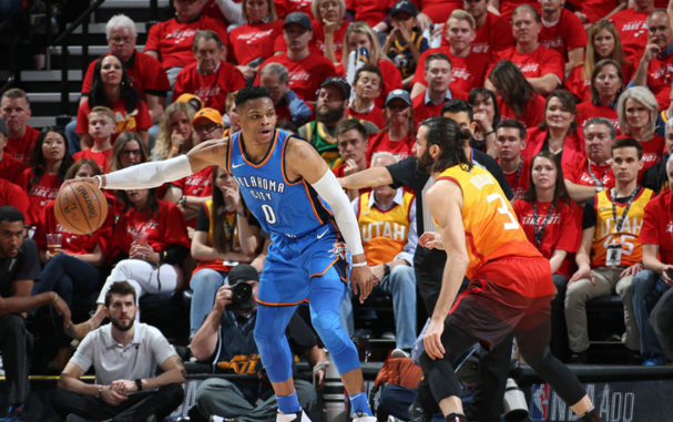 阿斯顿维拉发布备战花絮，转会期手感冰凉，社区盾任务艰巨，控场能力受关注(形容时间紧迫任务艰巨的公文表述)