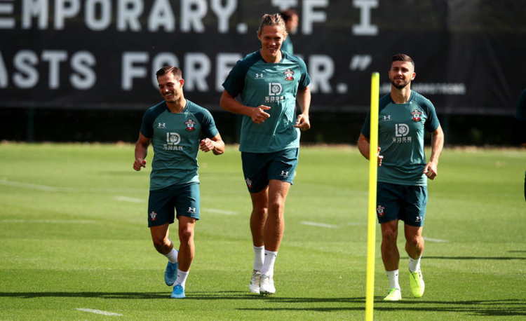 阿斯顿维拉训练开放日，转会期单刀错失引欢呼，意甲在即，医务组通报恢复的简单介绍