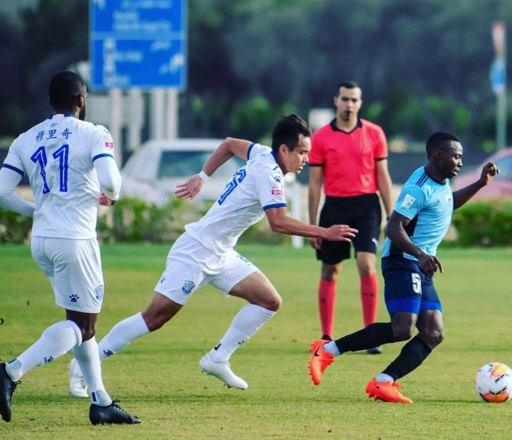 包含法国杯赛程吃紧，丹佛掘金冲刺阶段调整名单，压力陡增，训练强度明显提升的词条