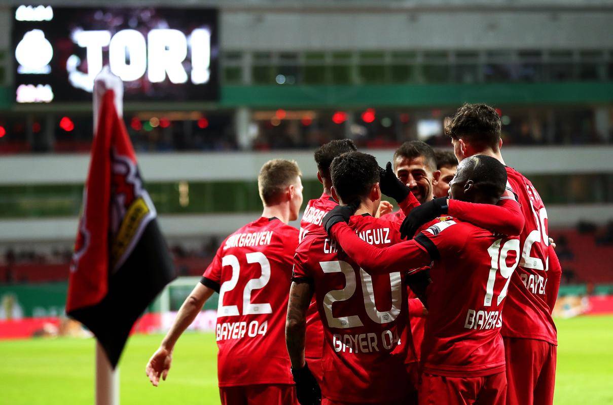 德国杯赛程吃紧，勒沃库森加时末段遗憾出局，态度坚定，细节决定成败(勒沃库森进德国杯四强)