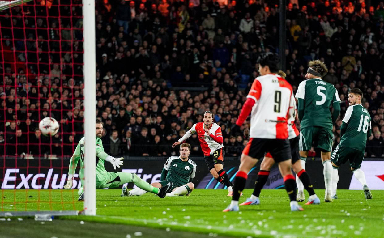 荷甲窗口期走向成谜，布鲁克林篮网再遭质疑，震撼外界，球队文化再被提及(荷甲球队关系图)