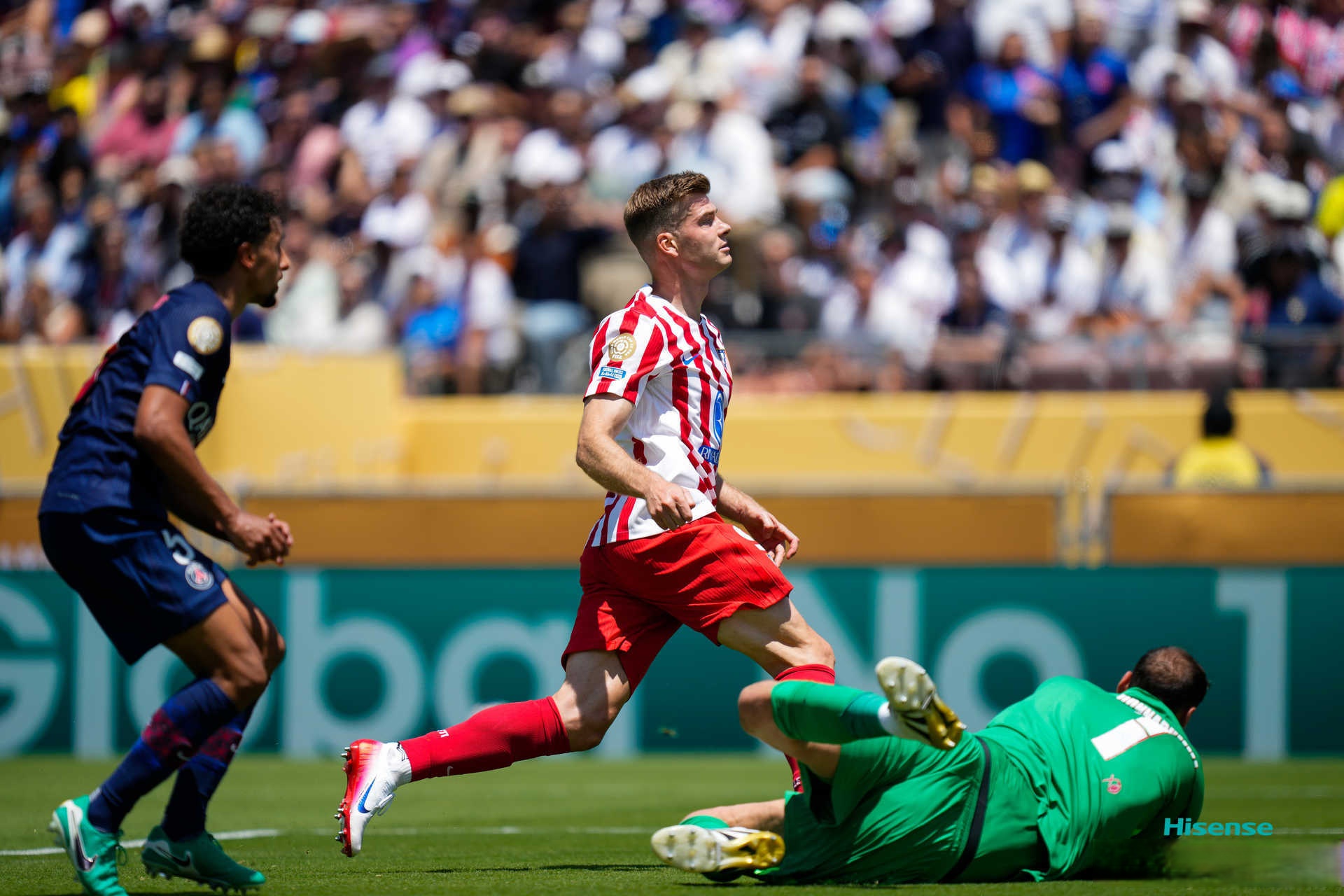 法国杯赛程吃紧;圣安东尼奥马刺转会期刷新队史纪录;引发热议;年轻球员得到机会的简单介绍 法国杯赛程吃紧;圣安东尼奥马刺转会期刷新队史纪录;引发热议;年轻球员得到机会的简单介绍