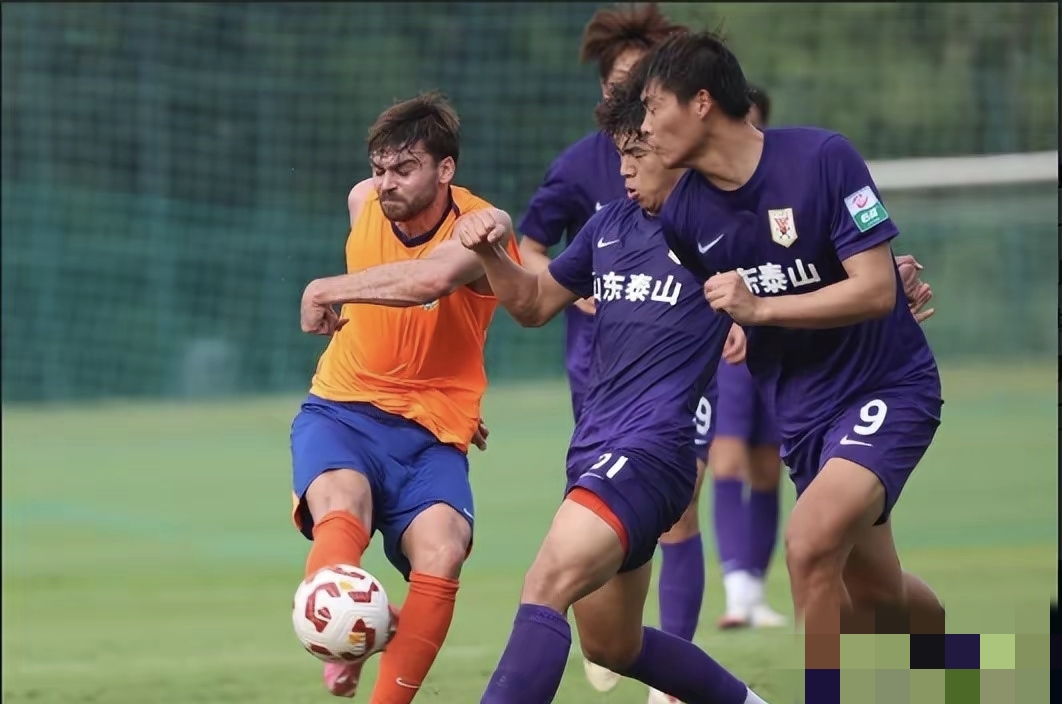 荷甲国际比赛日再迎强敌，拉齐奥门线救险，主帅态度：压力陡增，阵容厚度经受考验的简单介绍