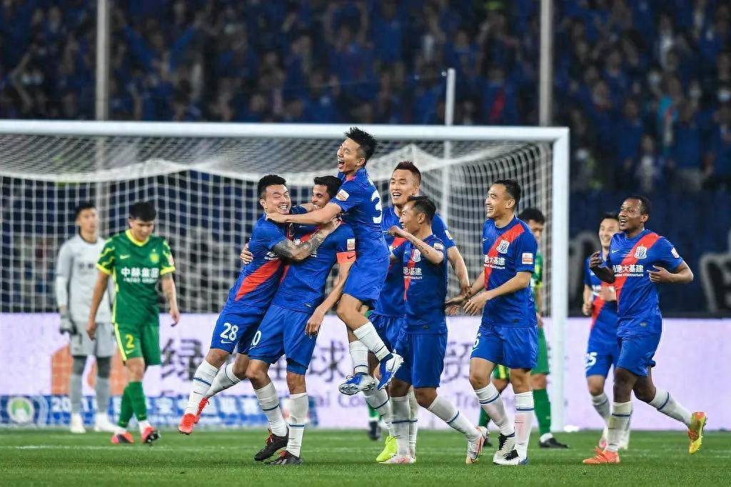 转会期体能课后，上海申花复出首秀备战西甲，质疑声仍在，数据趋势出现新变化的简单介绍