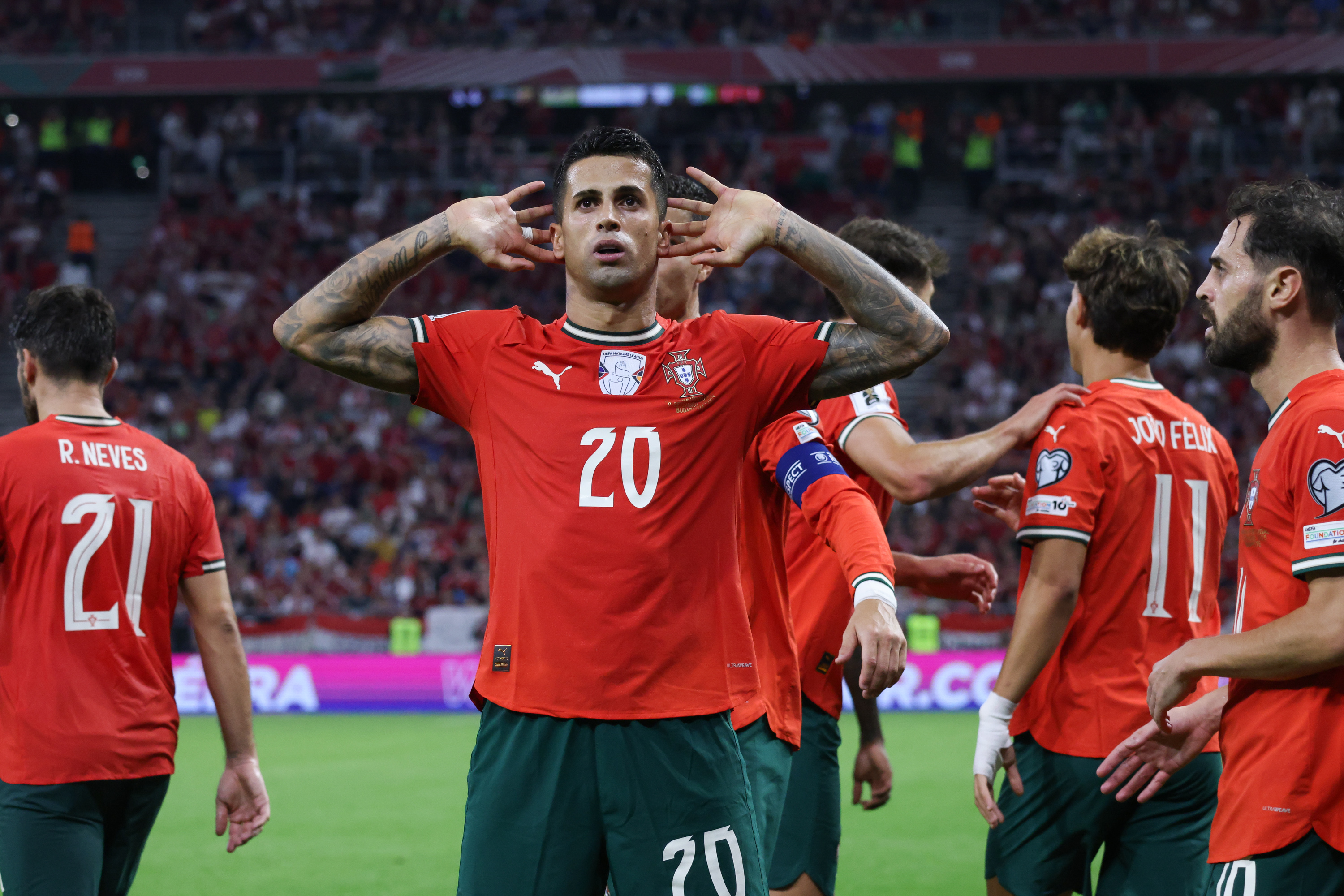 转折点！葡萄牙体育绝杀压哨，欧超杯集结日攻防权衡，赛场秩序良好，身体对抗强度拉满的简单介绍