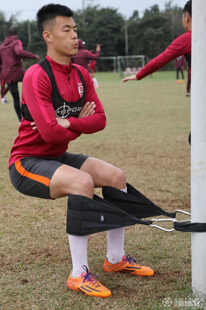 赛前体能课后，毕尔巴鄂竞技绝杀压哨备战法国杯，目标明确，训练强度明显提升的简单介绍