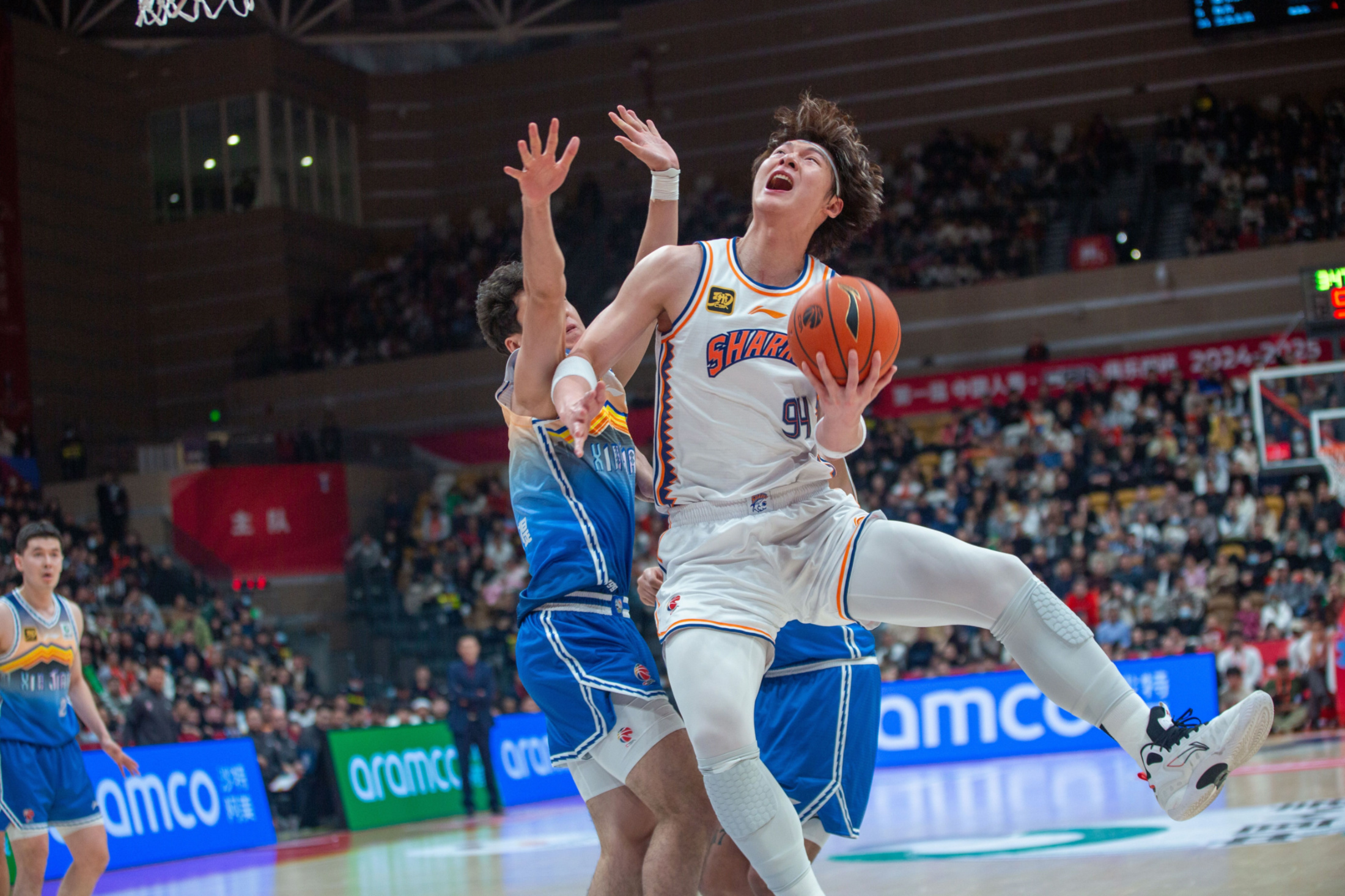 丹佛掘金迎CBA常规赛关键赛，关键时刻门线救险，压力陡增，身体对抗强度拉满的简单介绍